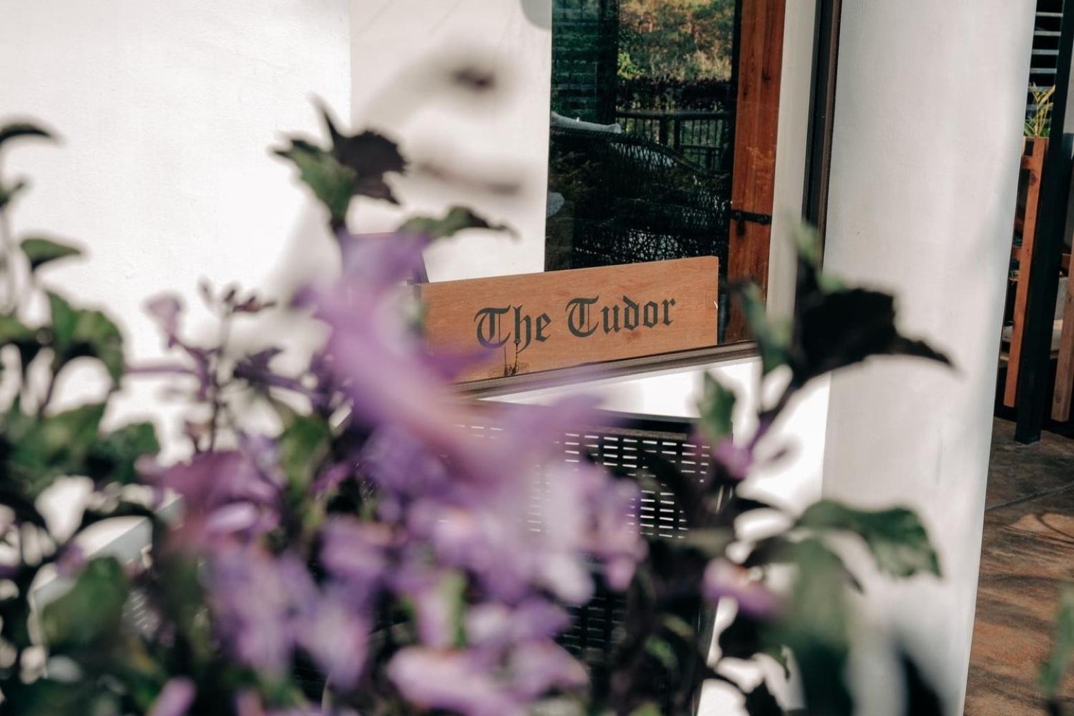 Tudor In The Pines Villa Baguio City Exterior foto